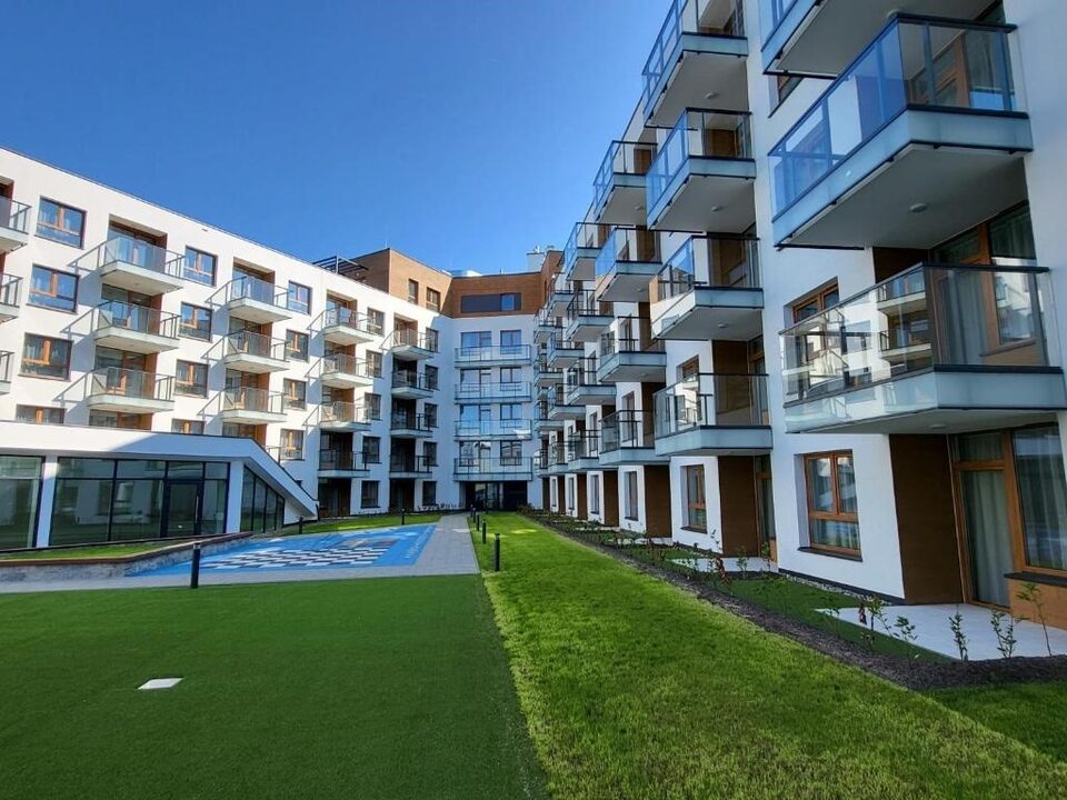 Grøn gårdhave i komplekset – Lejlighed F338, Międzyzdroje