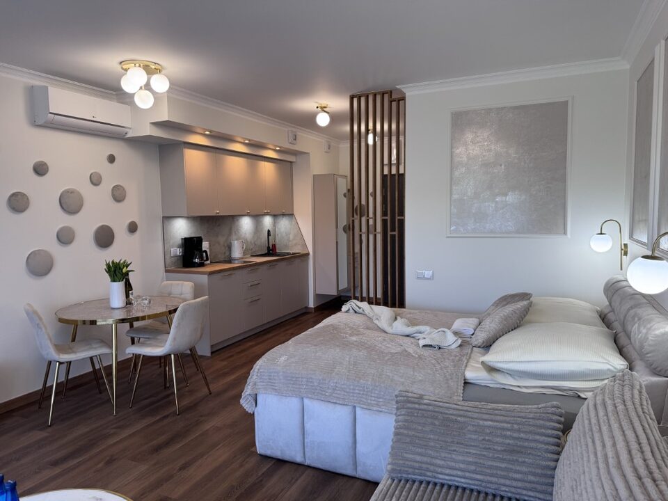 Studio avec kitchenette et climatisation – Appartement Ouro, Międzyzdroje