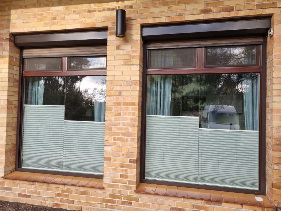 Fenêtres du studio en rez-de-chaussée – Appartement Turystyczna, Międzyzdroje