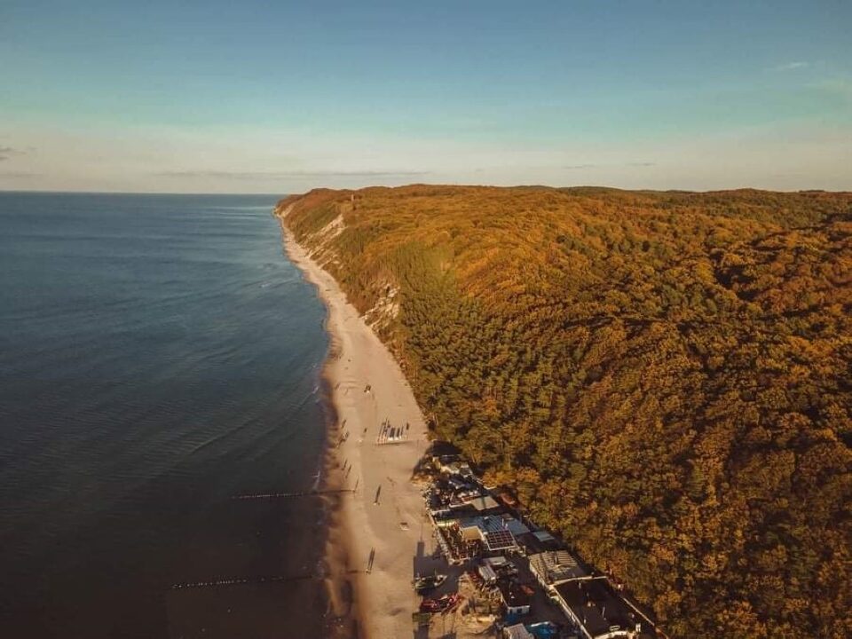 Stranden og Wolin Nationalpark set fra luften – Lejlighed Slavia 811, Międzyzdroje